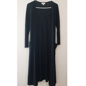 *SOLD* Lularoe Solid Black Small Sarah